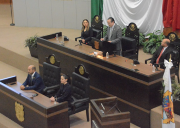 Diputados regresan a sesionar.