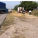 Aumentan accidentes carreteros por invasión de acotamiento, alertan.