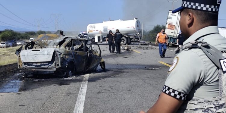 Eran de Matamoros los cuatro calcinados en choque de la carretera Victoria-Zaragoza.