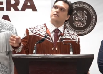 «Si no hacen bien las cosas habrá consecuencias penales», amaga presidente del Congreso a los alcaldes