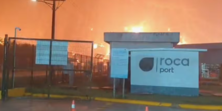 FGR investiga incendio en Dos Bocas; suman 5 los fallecidos.