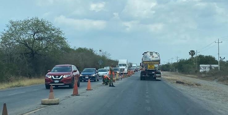 Desaparece tráiler con todo y chofer en Oyama.