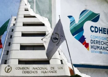 CNDH alista denuncias penales por venta ilegal de constancias y    exámenes en línea