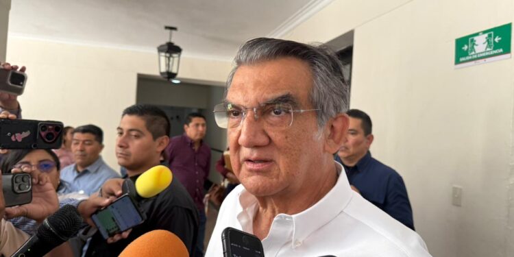 Américo ordena ir a fondo y exhibir a responsables del huachicol en Reynosa