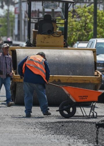 Sin tregua la rehabilitación de calles en Victoria
