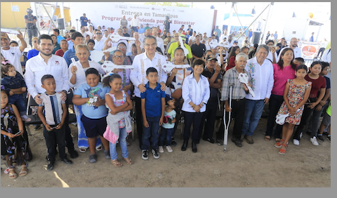 En enlace a la mañanera, presidenta Sheinbaum y Américo entregan viviendas a familias de pescadores en Tamaulipas