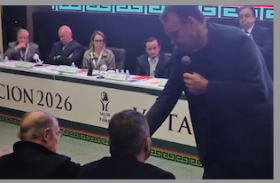 David Faitelson pide disculpas, llorando, a José Ramón Fernández.