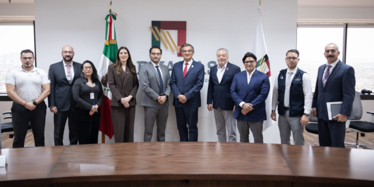 Se reúne Américo con nuevo titular de Aduanas