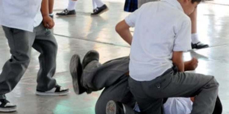 Exigen frenar abusos en escuelas y contener violencia escolar