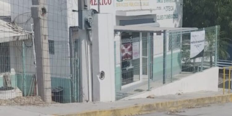 Mujer fue herida con arma blanca por su pareja.