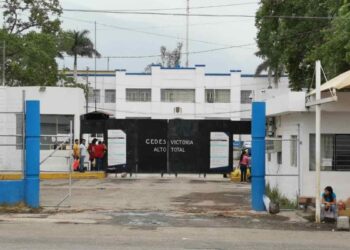 Inhibidores del penal de Tamatán dejan sin señal a vecinos; reportan fallas en colonias aledañas