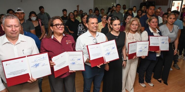 Acuerdan CECATI y Municipio capacitación para servidores públicos.