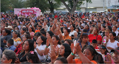 Garantiza Carmen Lilia transporte público al finalizar festejo por el Día de las Madres