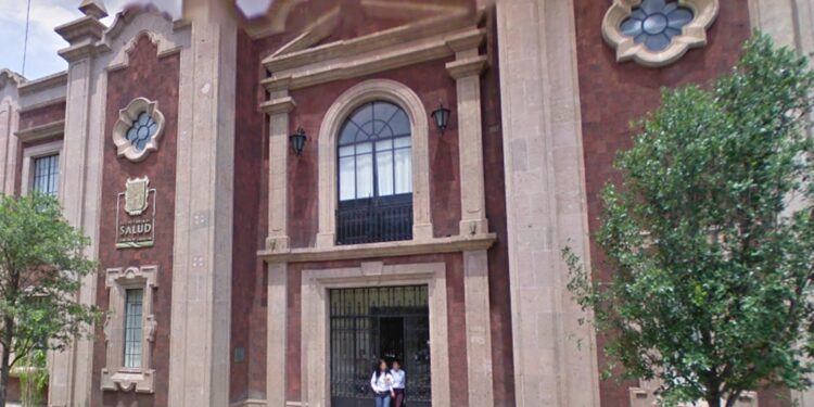 “Sacuden” la Secretaría de Salud; cambian a nueve funcionarios.