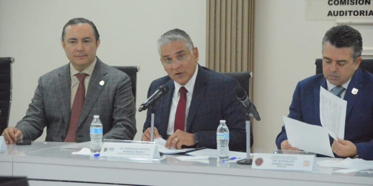 Comapas traen “perdidos” más de 11 mil millones de pesos; ASE las reprueba a todas.