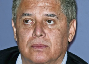 Mario Bezares da carpetazo al documental sobre Paco Stanley