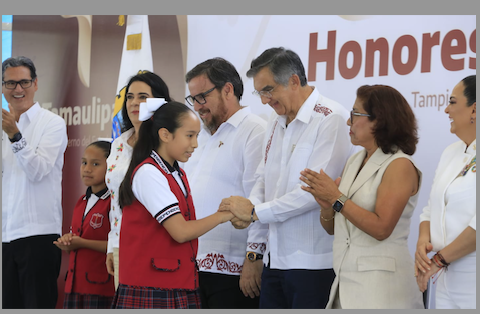 Trabajamos para que haya mejores escuelas y más oportunidades para todas y todos: Américo