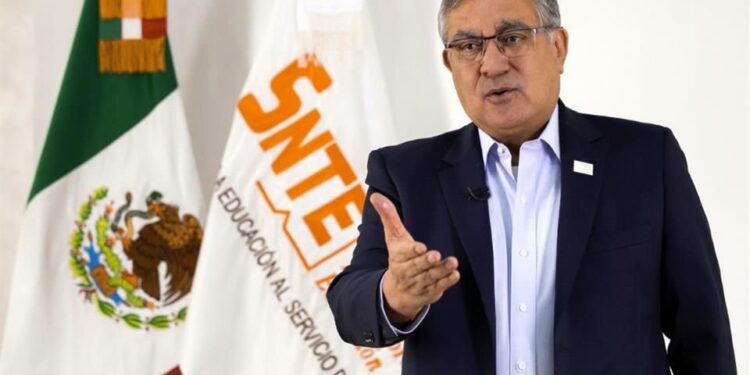 “El SNTE no usa la extorsión para presionar”, dice Alfonso Cepeda.