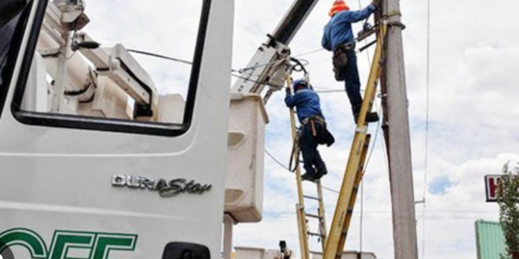 Continúa CFE sin medidores de 220 y deja sin servicio a decenas de usuarios