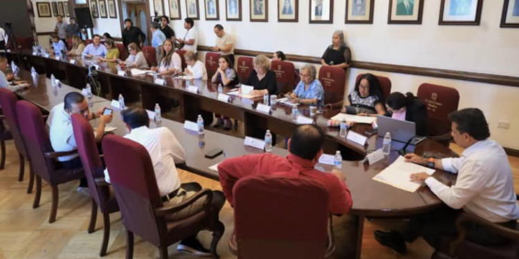 Reconocerá Cabildo a niñas y niños de Rondalla Epigmenio García