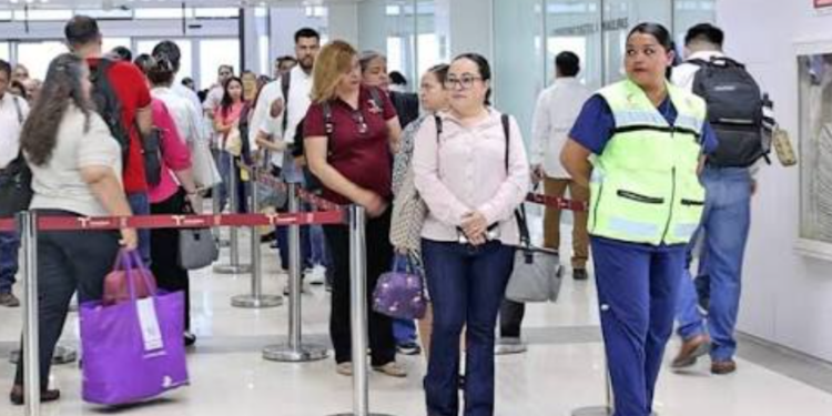 El viernes inician vacaciones 15 mil burócratas