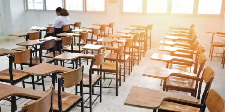 Buscan detectar a tiempo a alumnos  en riesgo de abandonar la escuela   