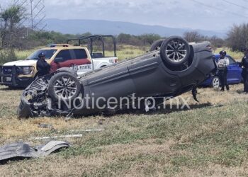 Matrimonio libra tragedia en volcadura sobre la Victoria-Zaragoza