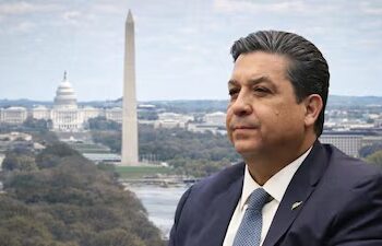 “No somos iguales, tus acusaciones son falsas”: Cabeza de Vaca a Santiago Nieto
