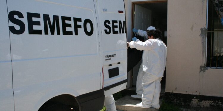 Detienen por infanticidio a madre de niño que creían había muerto por atragantamiento