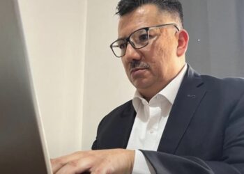 Una dama para el SNTE, ¿Y si, sí?