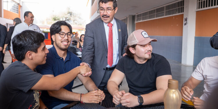 Alianzas estratégicas de la UAT aseguran empleos para egresados en la ANAM y SCJN