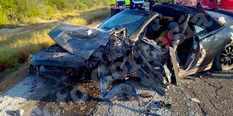 Presunto Guardia Estatal causa choque fatal; muere repartidor de paquetería