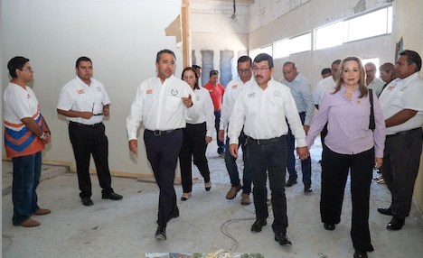 Contará la UAT con más y mejores edificios e infraestructura en Nuevo Laredo. El rector supervisó obras en la frontera