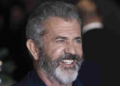 Desata Mel Gibson polémica por imitar a intérprete de señas