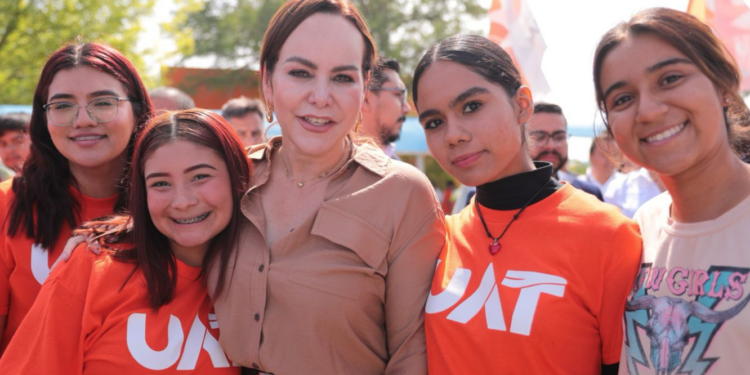 Carmen Lilia consolida una política educativa que amplía oportunidades para miles de estudiantes