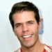 Rescatan y hospitalizan al influencer Perez Hilton; permanece bajo evaluación médica