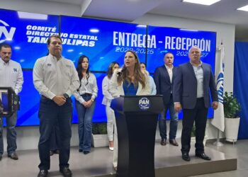 Gloria Garza ofrece reconstruir al PAN desde la calle