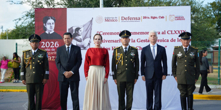 Carmen Lilia Canturosas encabeza homenaje a los Niños Héroes en Nuevo Laredo