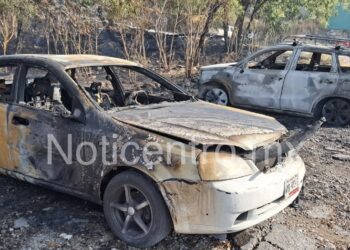 Colilla pudo desatar incendio que dañó siete autos de trabajadores del IMSS