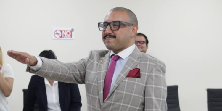 Activista LGBT y defensor de personas con VIH se integra a la CODHET
