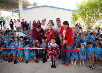 Carmen Lilia invierte 4.2 mdp en obras para mejorar escuelas de Nuevo Laredo