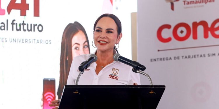 Más de 250 escuelas de Nuevo Laredo reciben obras y apoyos municipales