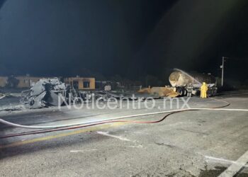 Diputada y policía estatal quedaron lesionados tras  explosión de “pipa”.