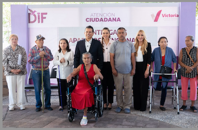 Entrega DIF Victoria aparatos funcionales a personas con discapacidad