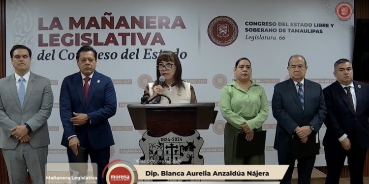 Culpa diputada a padres de familia por comida chatarra de los alumnos
