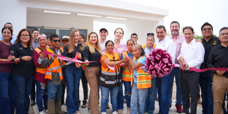 Carmen Lilia dignifica el trabajo del personal que transforma los espacios